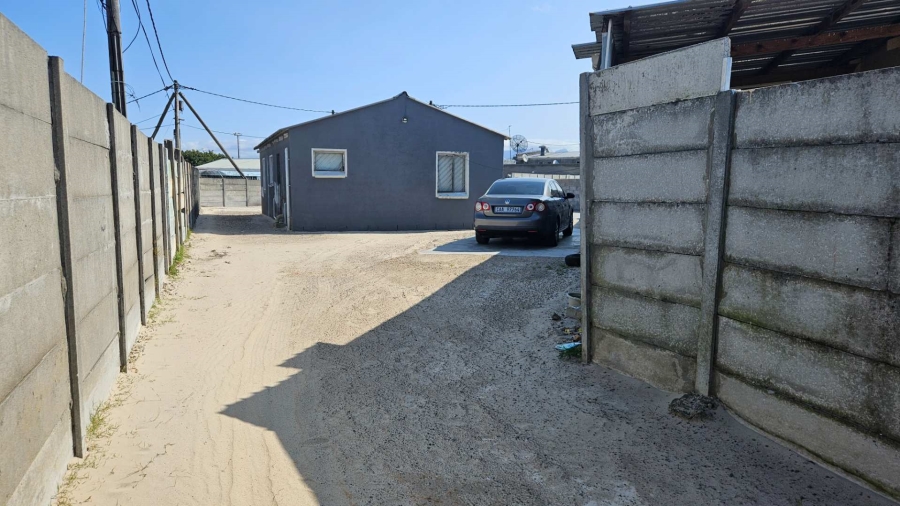 3 Bedroom Property for Sale in Voorbrug Western Cape